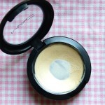Highlighter Vergleich MAC Cream Colour Base Pearl